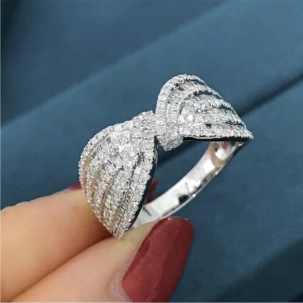 New Luxury Gorgeous 925 Silver Diamond Twist Knot Ring